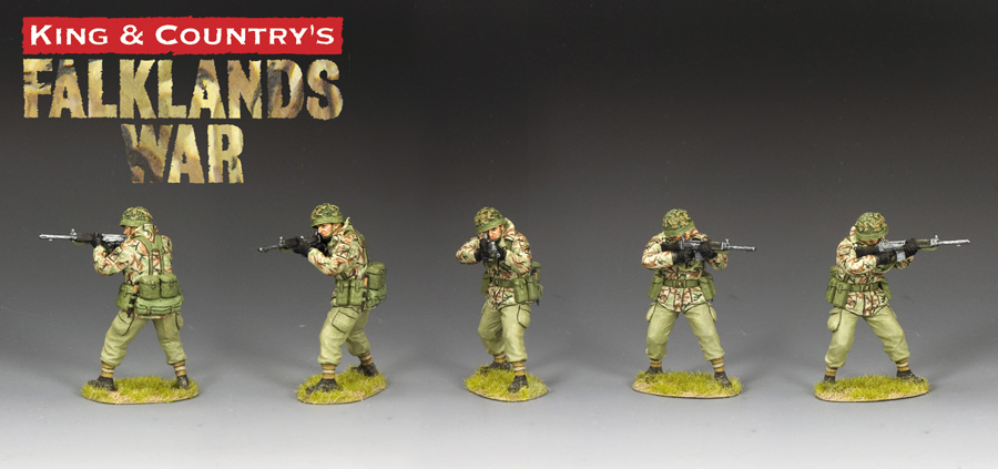 Figurine King & Country – CHK011 RHKR Trooper Present Arms – Collection Plomb Peint, Hong Kong